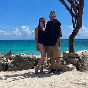 Meet your Posher, Laurel